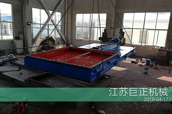 方形擋板門（寬3m）已成型，后期噴漆展示圖