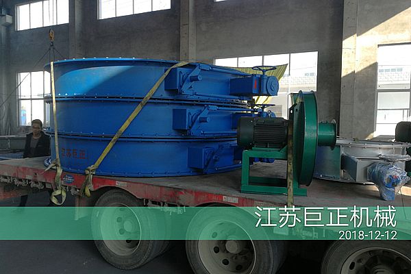 廈門客戶訂購的擋板門驗收合格，發(fā)貨準(zhǔn)備中
